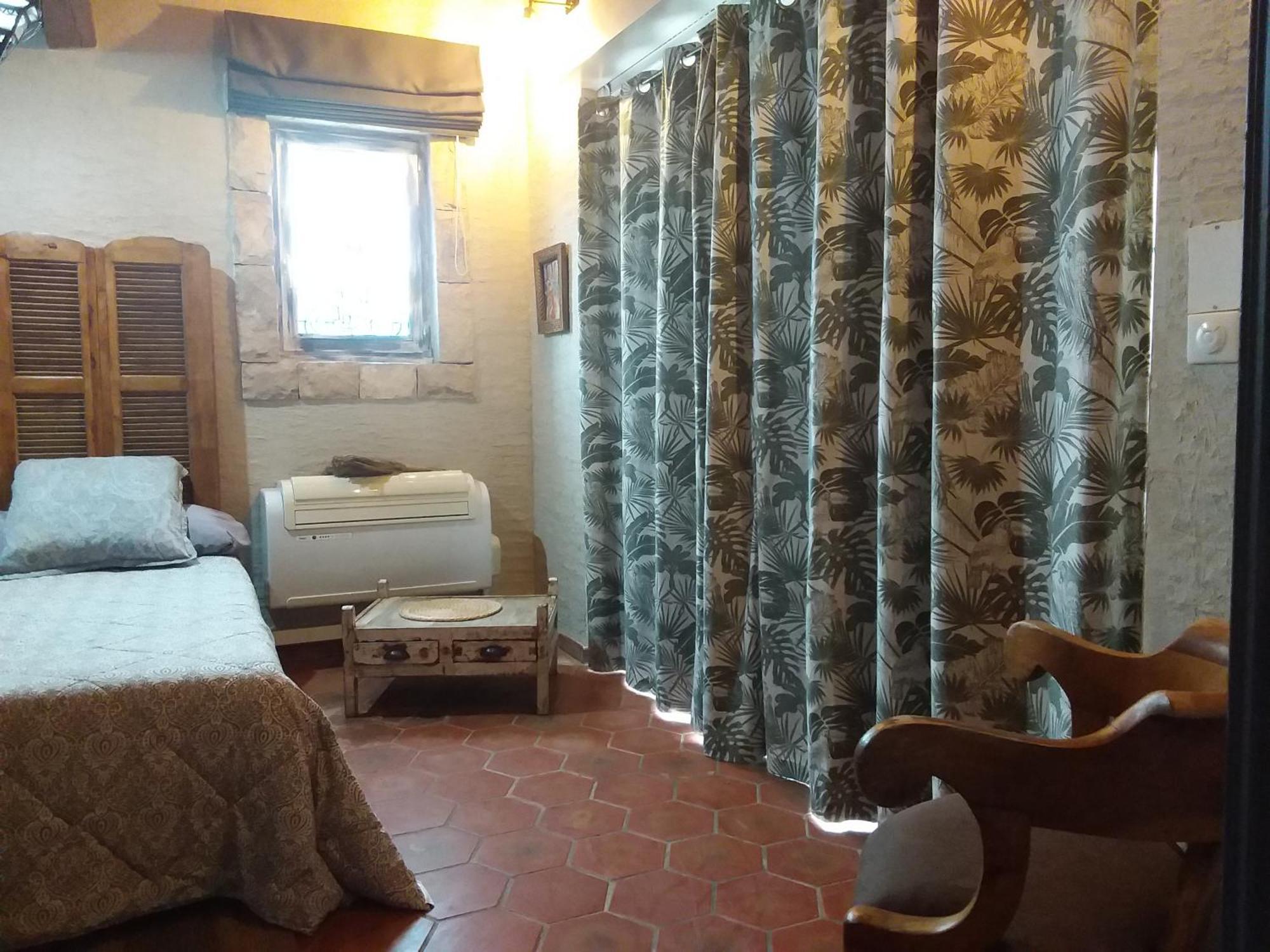 Clos St Jean Baptiste Tourves Номер фото